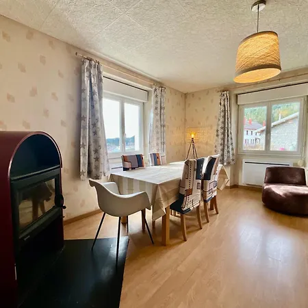 Apartment Le Cresson, Et Spacieux Avec Balcon