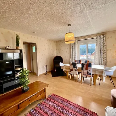 Le Cresson, Et Spacieux Avec Balcon Apartman *