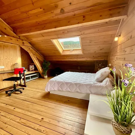Apartment Le Cresson, Et Spacieux Avec Balcon *