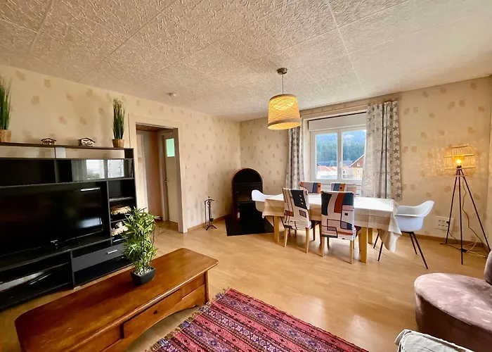 Le Cresson, Et Spacieux Avec Balcon Apartmán *