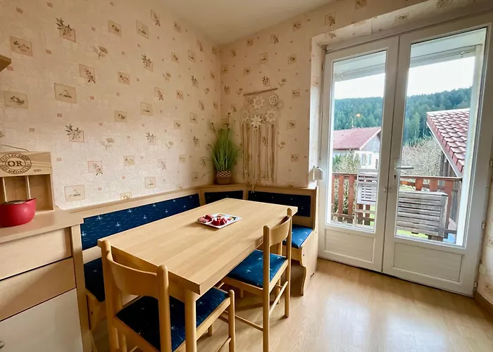 Le Cresson, Et Spacieux Avec Balcon